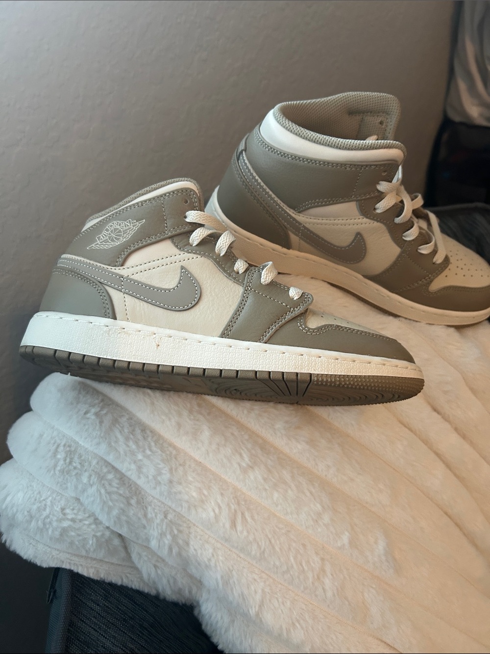 Jordan 1 Mid-Top Sneakers in Light Gray and White